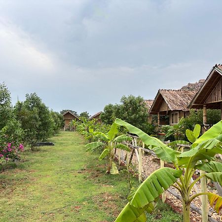 Mowgli'S Cafe Hampi & Guest House Esterno foto