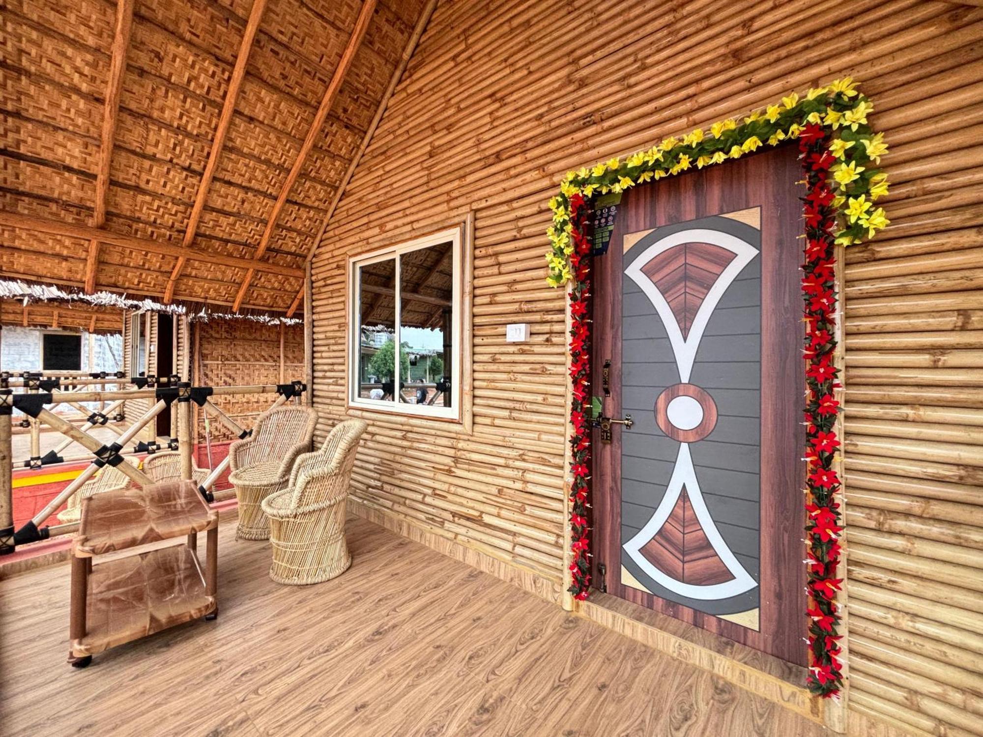 Mowgli'S Cafe Hampi & Guest House Esterno foto